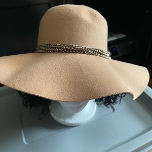 HAT!